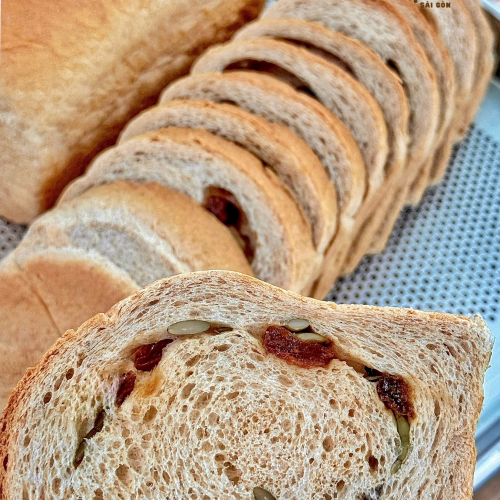 Bánh Mì Nguyên Cám